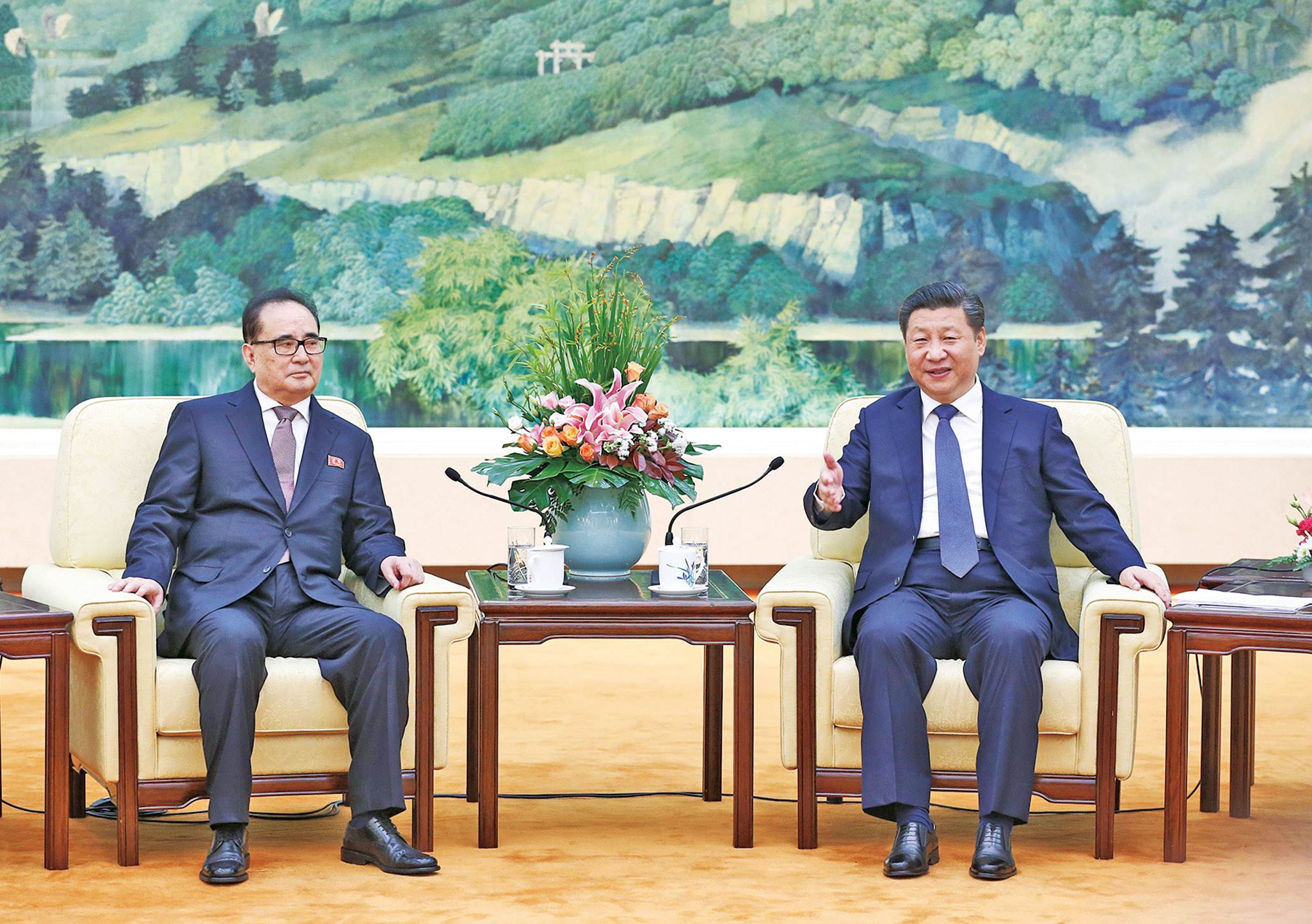 習近平會見李洙墉