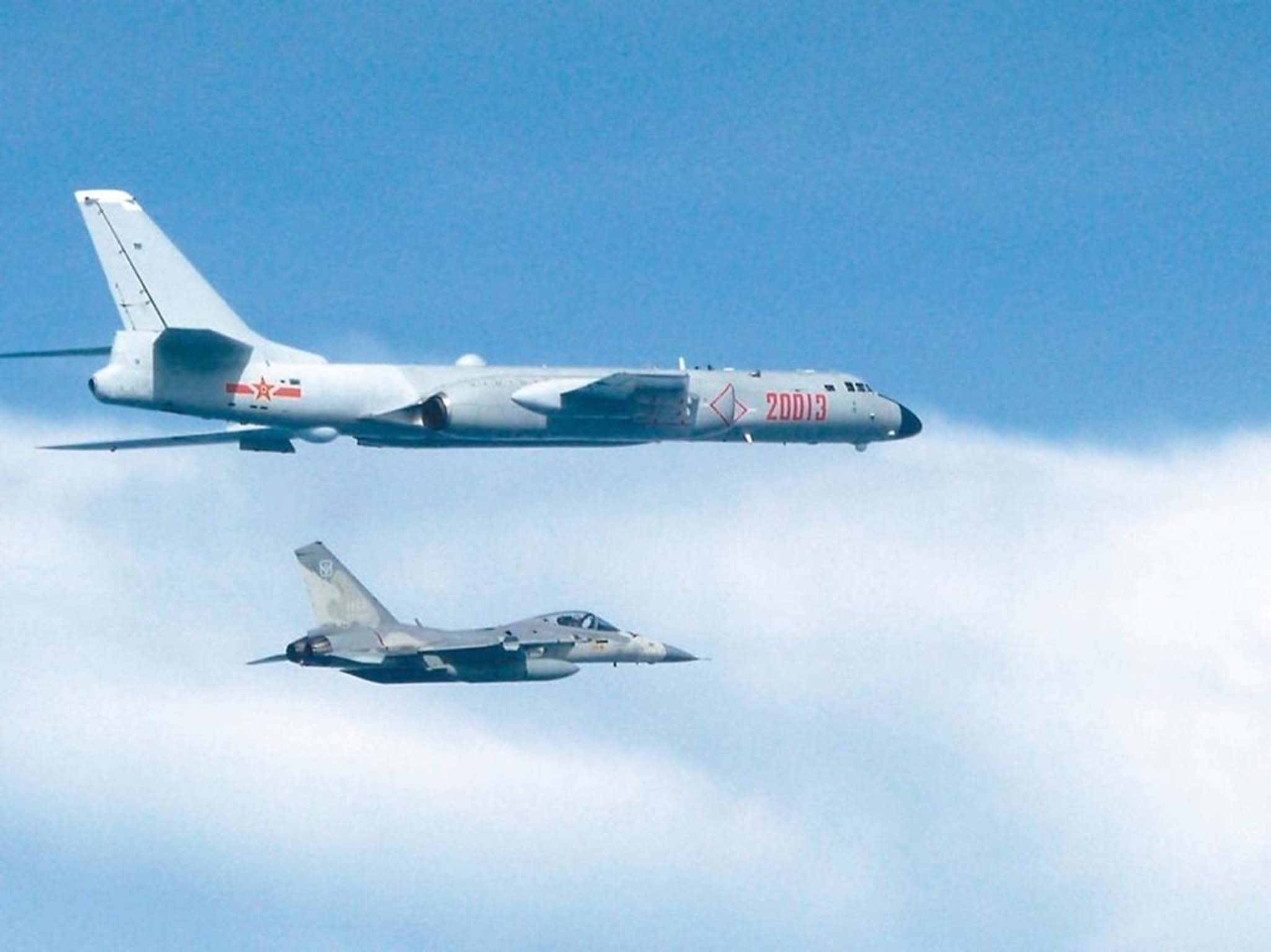 解放軍戰機四天兩繞台