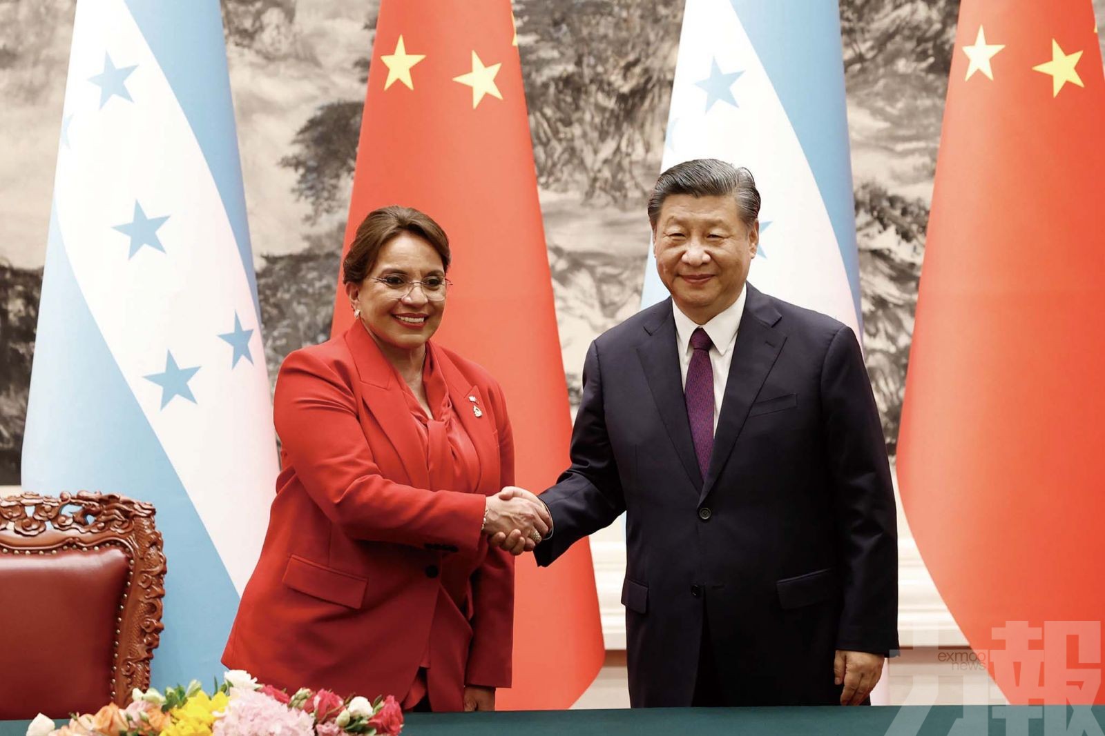 中洪簽署共建一帶一路文件