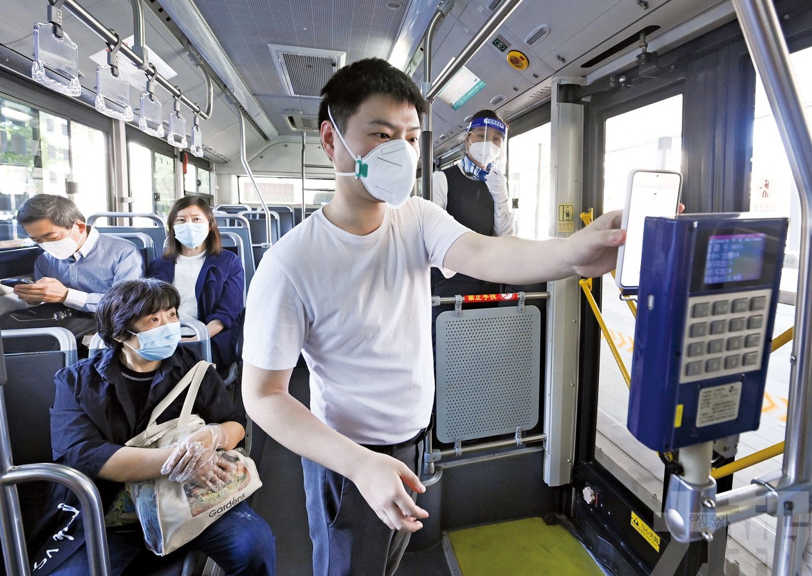 上海金山今恢復私家車通行
