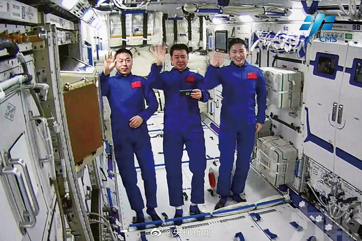 問天實驗艙成功對接天和核心艙
