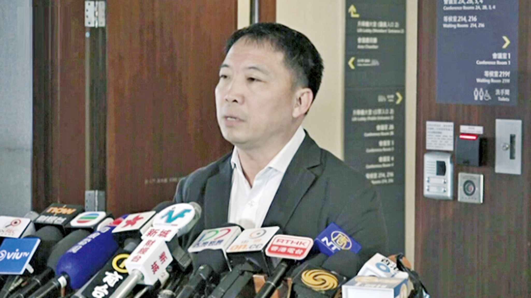 胡志偉倡赦「佔中」者