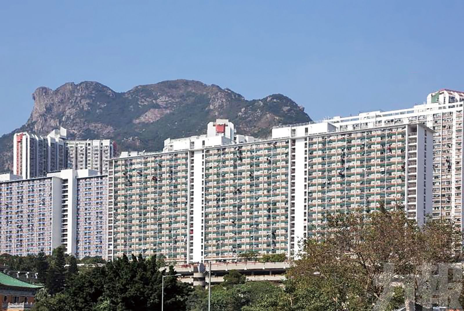 港公屋平均輪候時間增至5.8年
