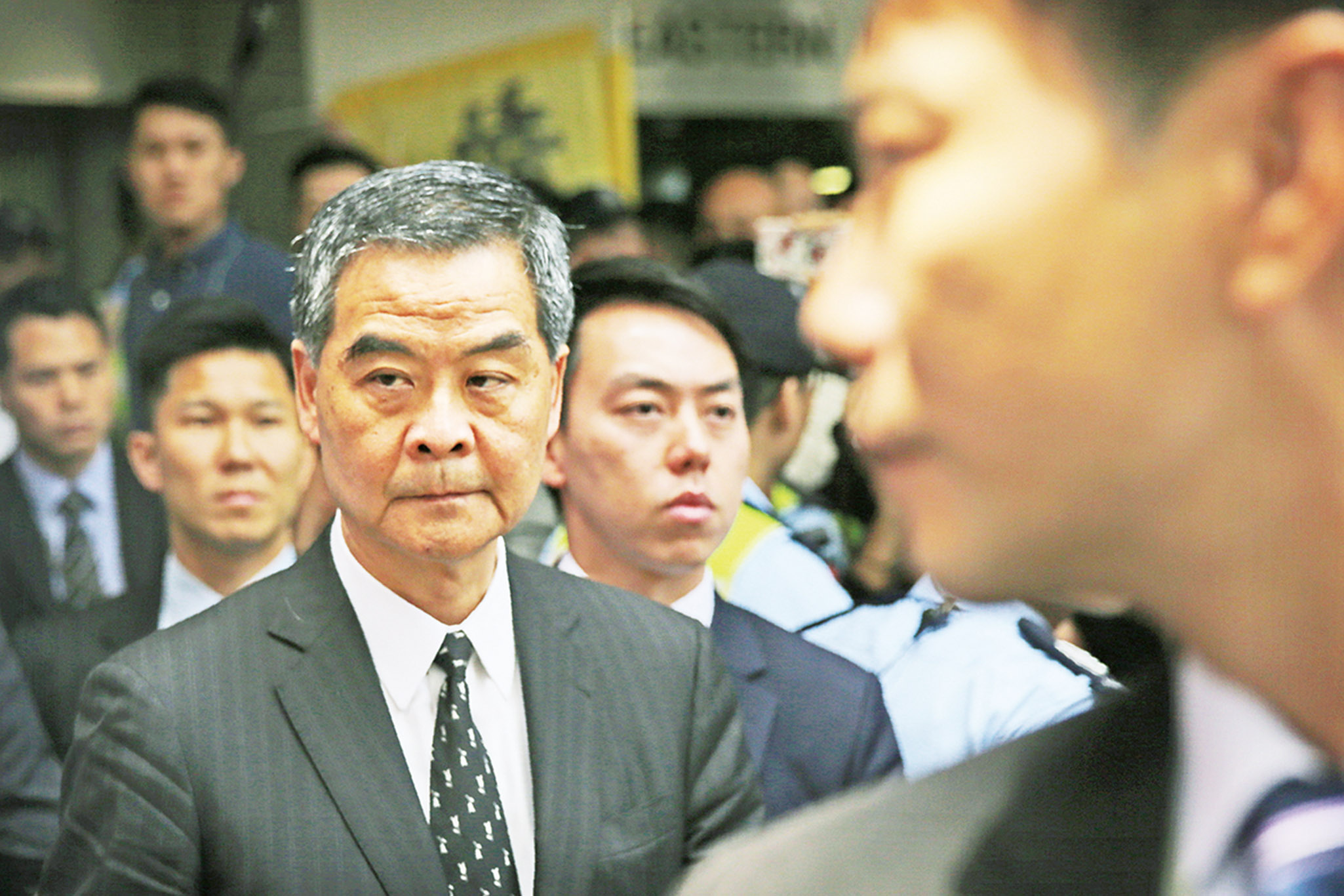 黃毓民質疑梁講大話