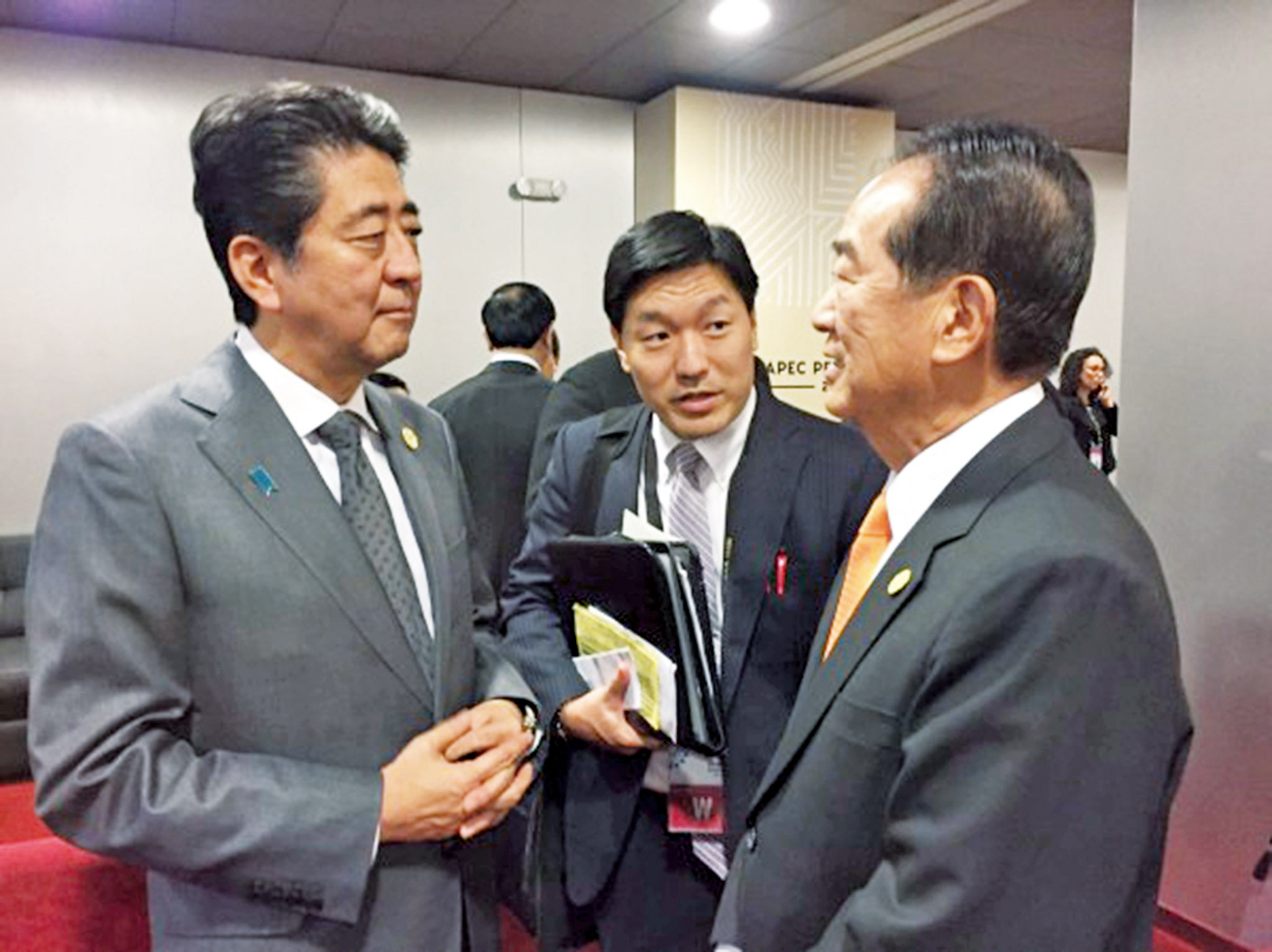 回應與安倍晉三會面