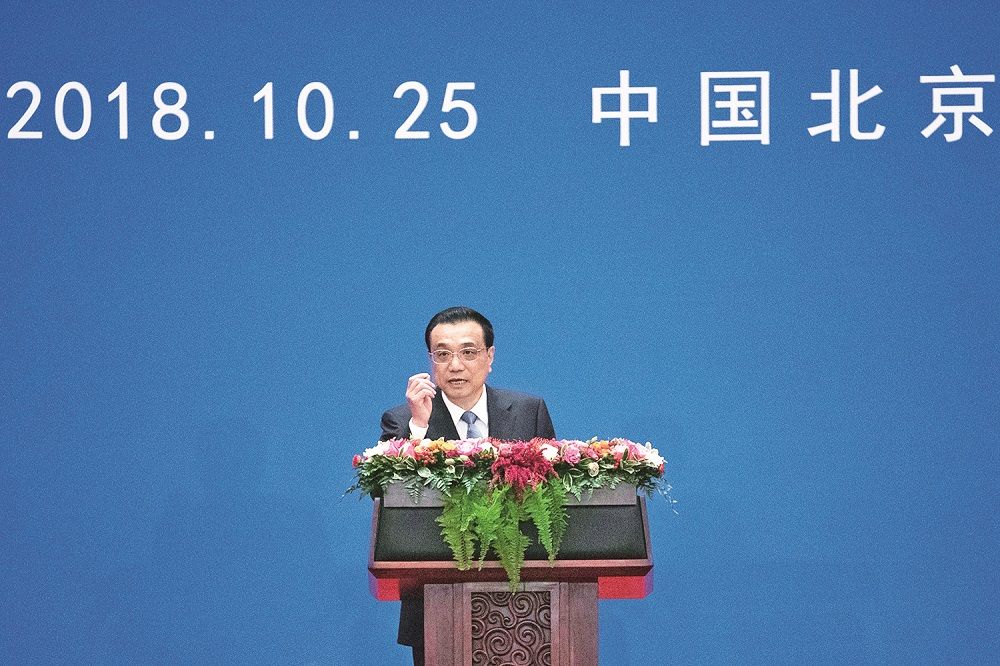 安倍訪華見李克強