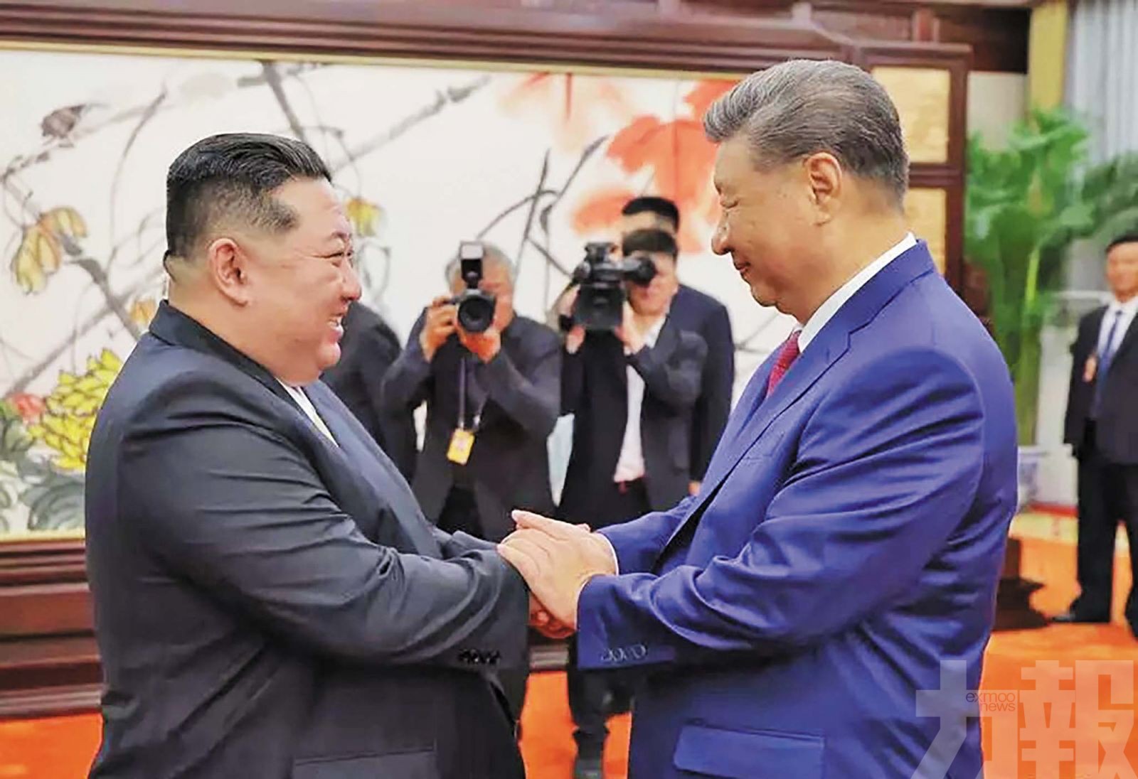 朝鮮建國77周年