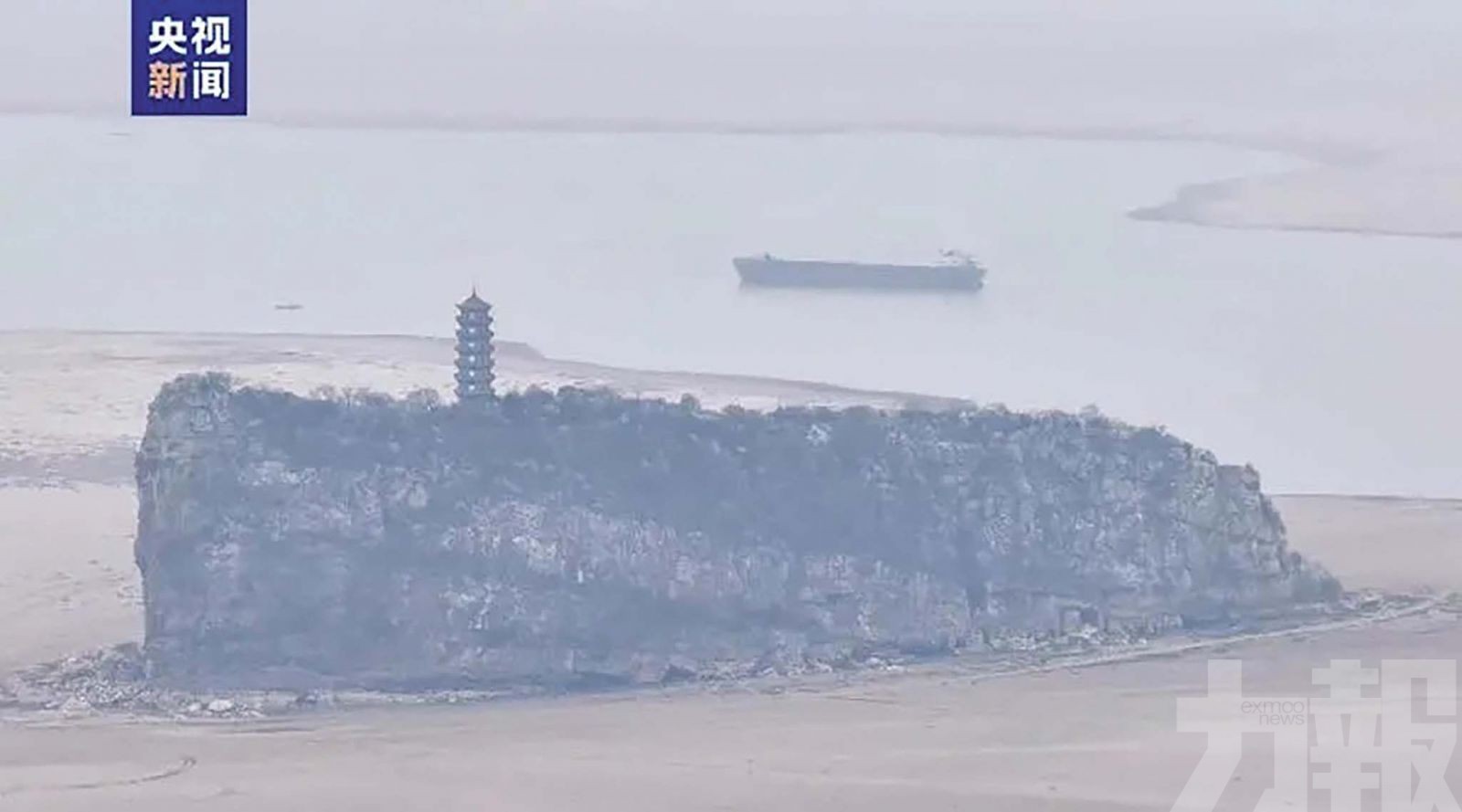 鄱陽湖跌破極枯水位