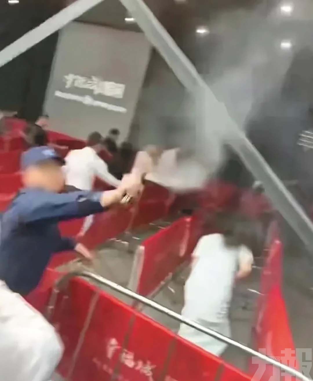 深圳樓盤降價三成掀搶購潮