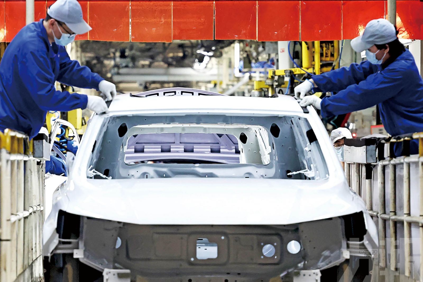 內地4月乘用車銷量同比降三成五