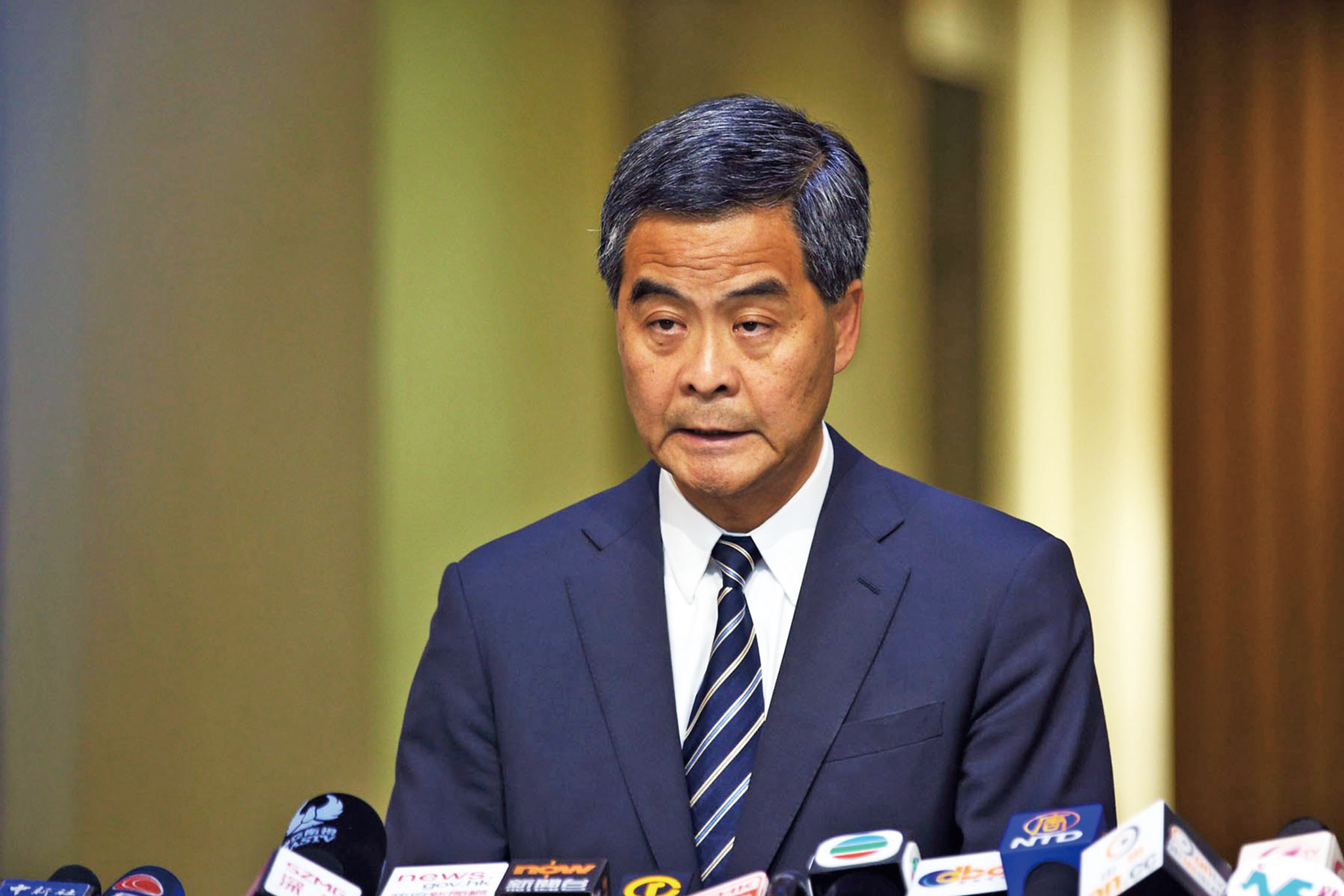 特首民調包尾