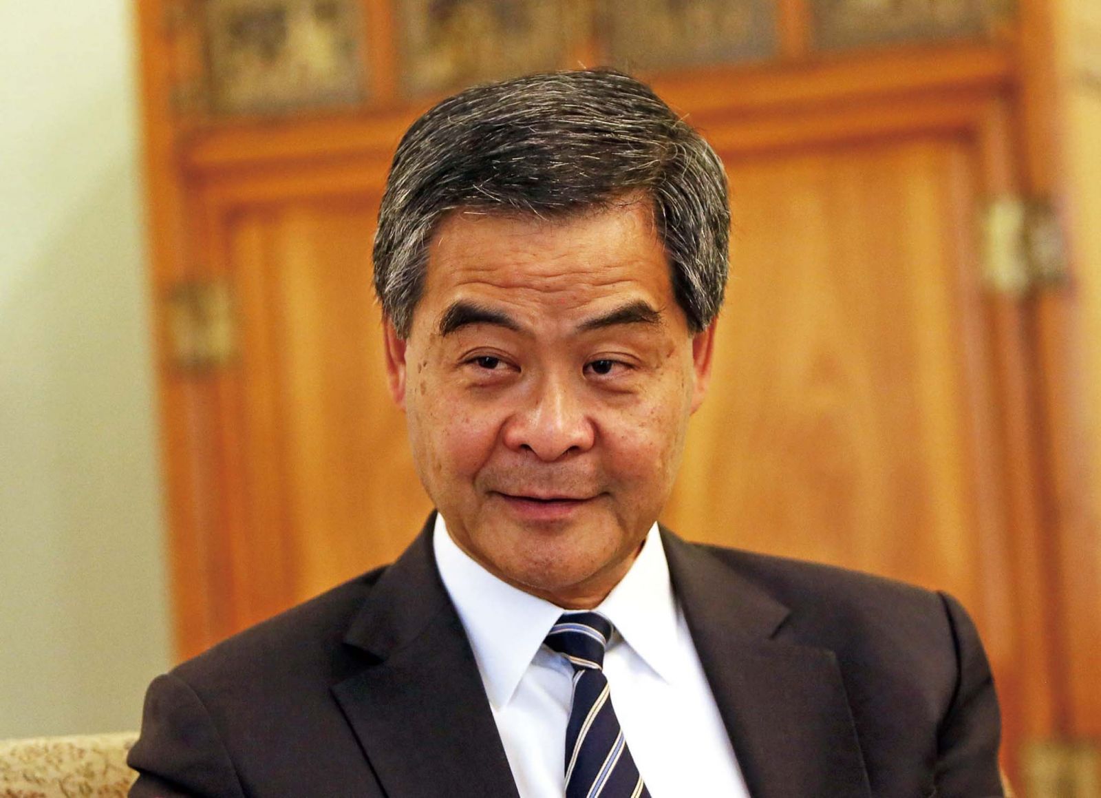 梁振英UGL案