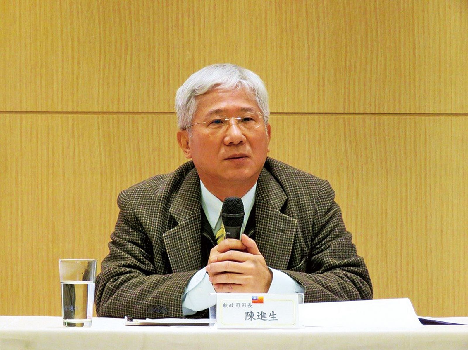 台五方案代替加班機