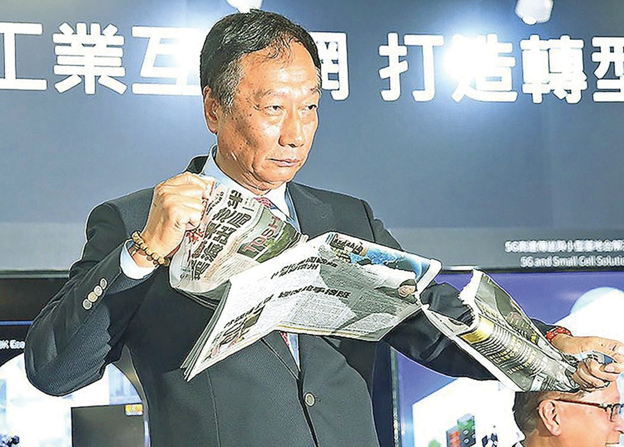 擺脫蘋果代工低利潤