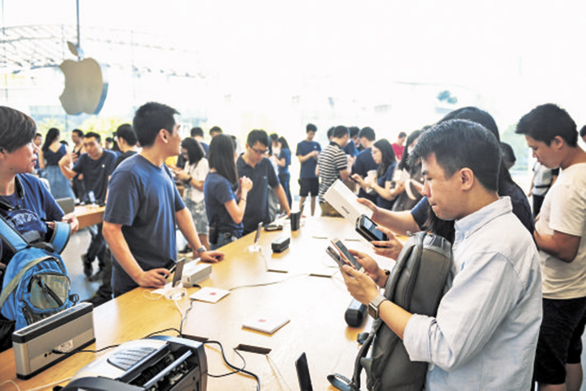 iPhone7開售供不應求