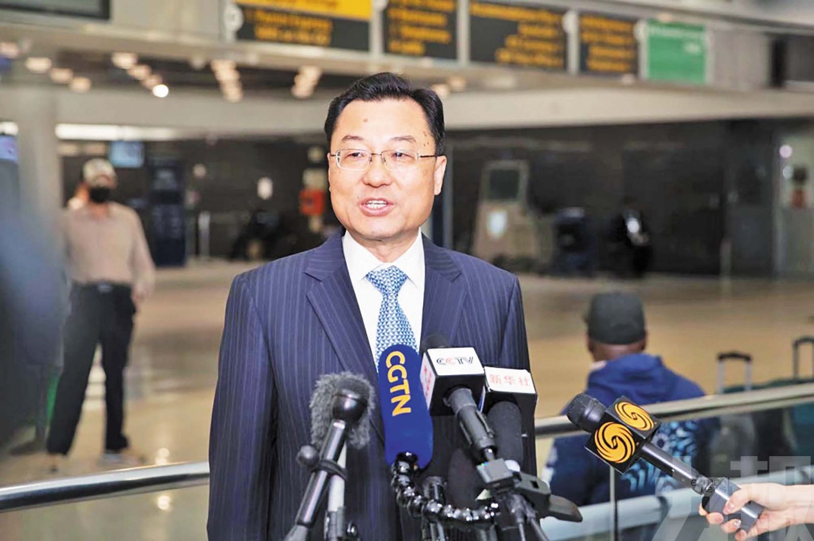 稱貿易戰如「抽刀斷水」