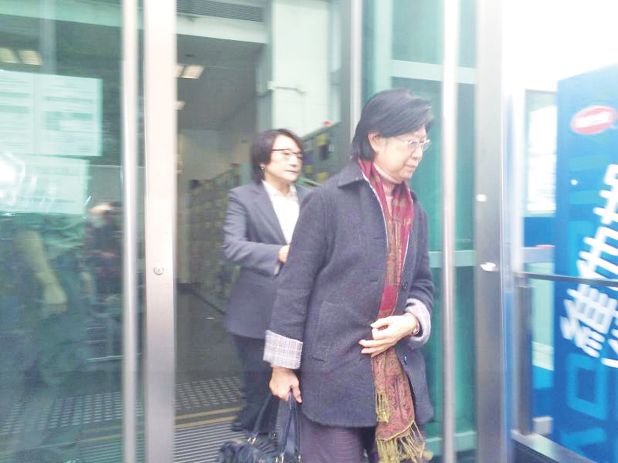 曾蔭權在哪服刑
