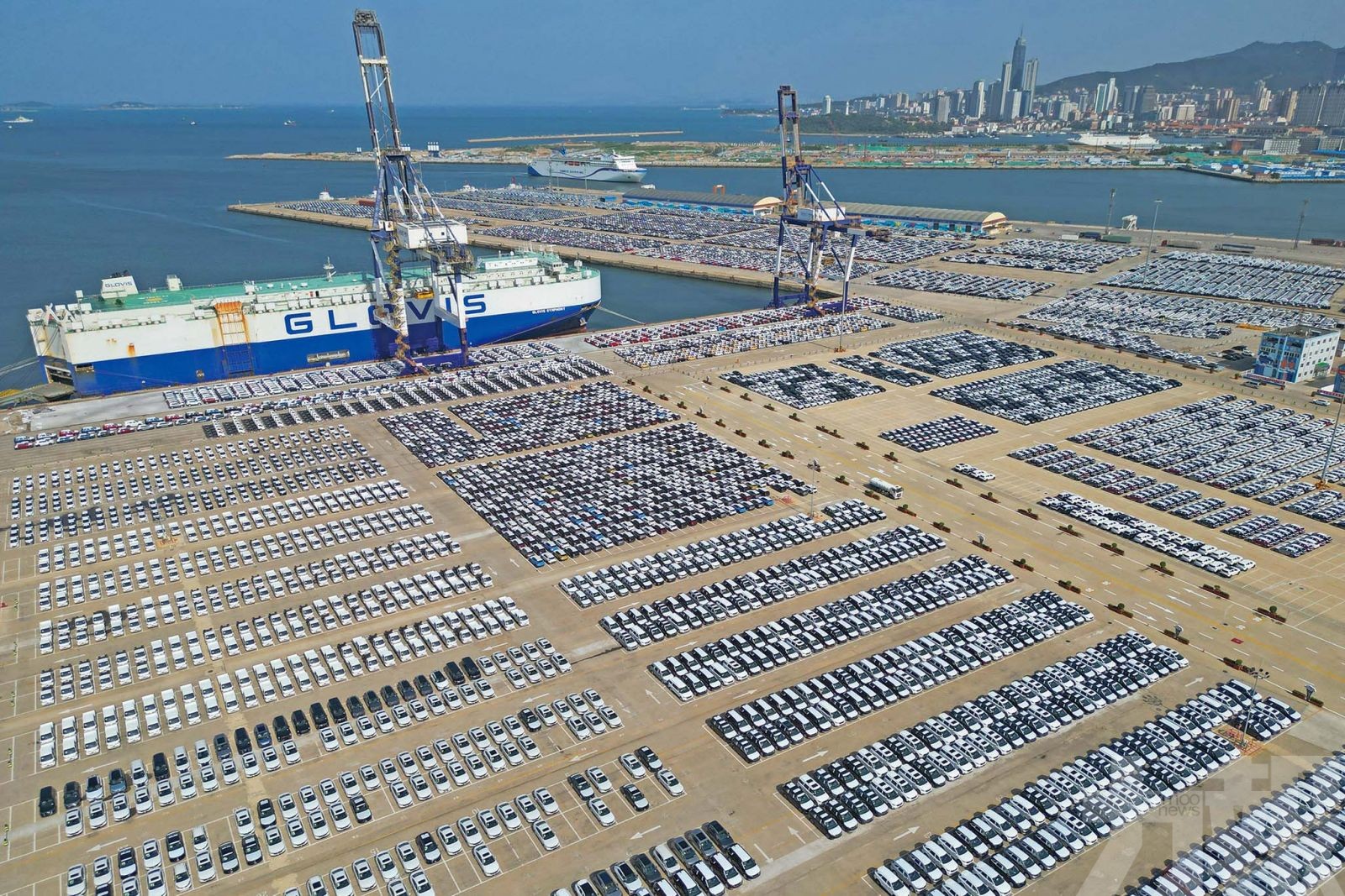 內地1月汽車銷量同比增五成