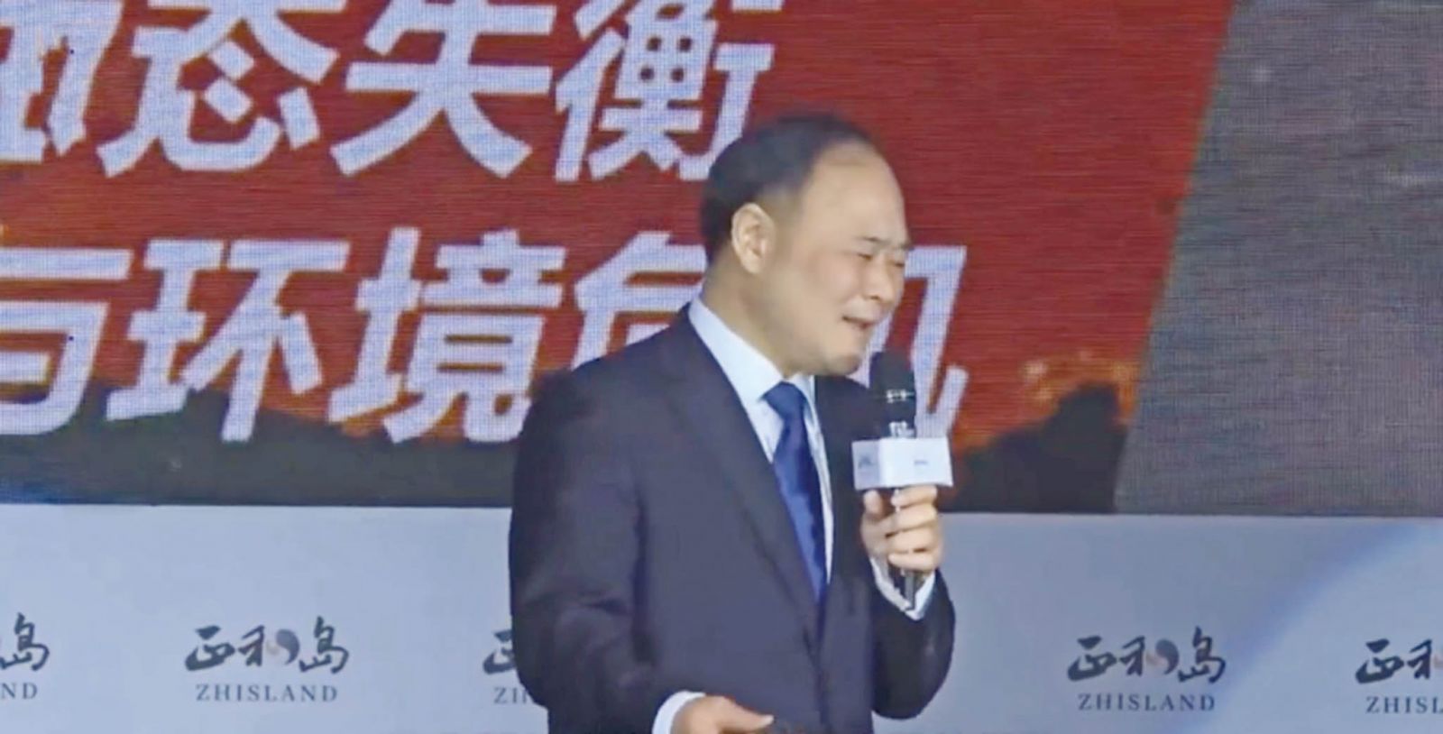 馬化騰天天看用戶微信？