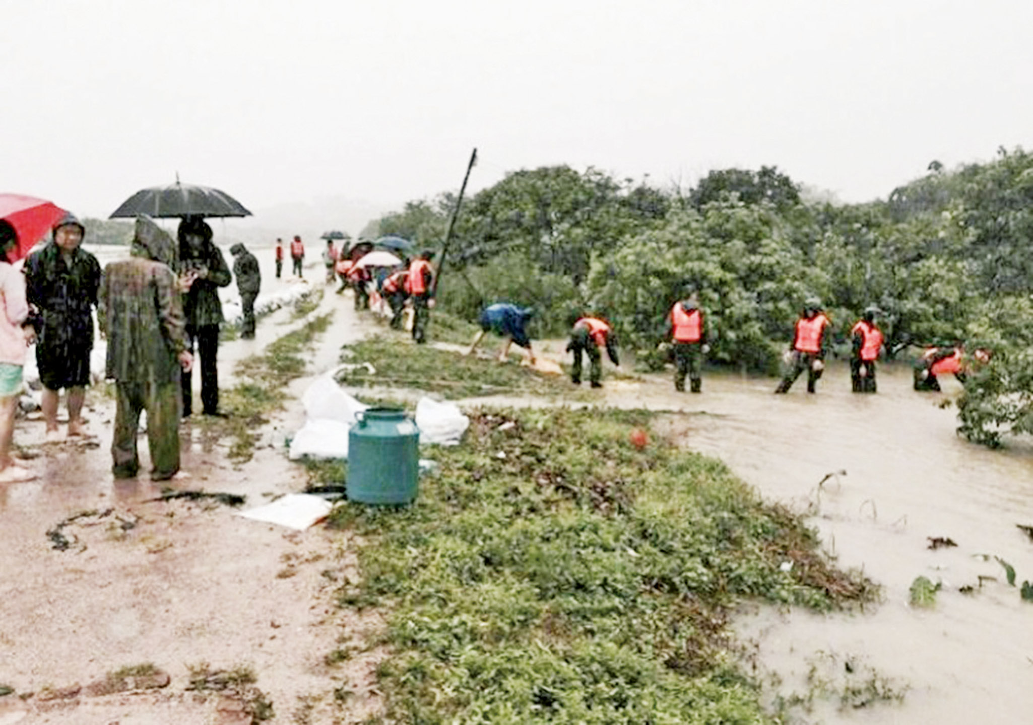 廣州暴雨破歷史極值