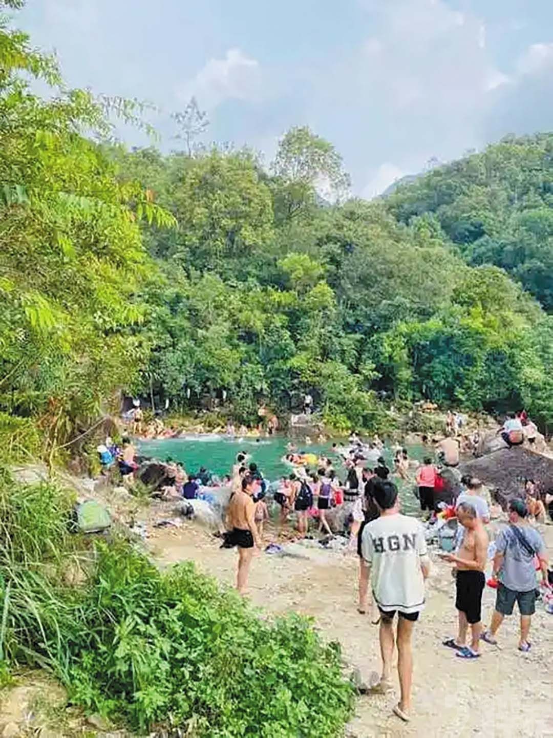 惠東白盆珠愛心潭五人被沖走